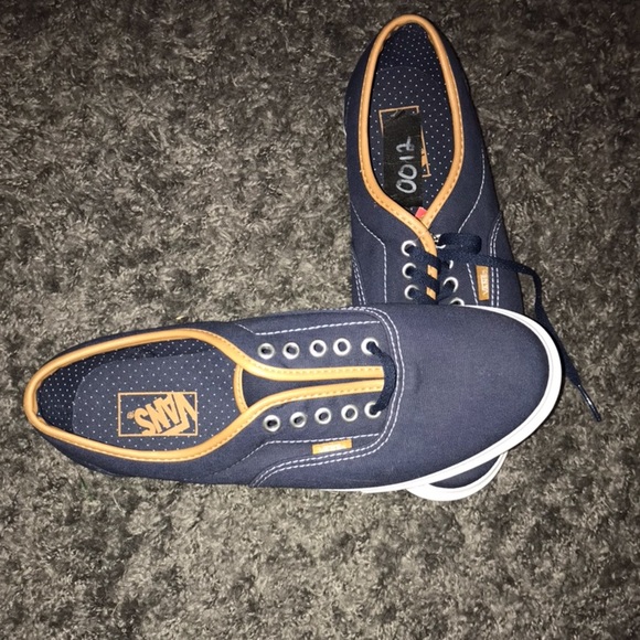 Vans - Picture 1 of 2